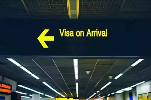 مهاجرت به عمان؛ ویزای فرودگاهی