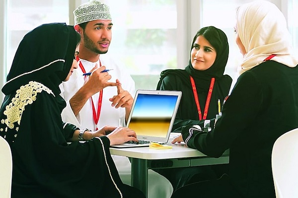مهاجرت به عمان؛ الویت نیروی کار عمانی برای شرکت‌ها