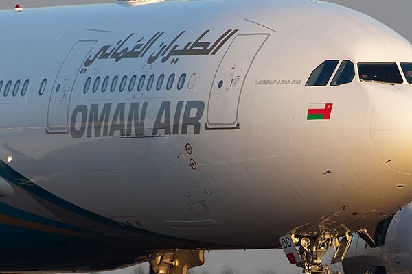 کاریابی کشور عمان؛ شرایط استخدام مهماندار هواپیما