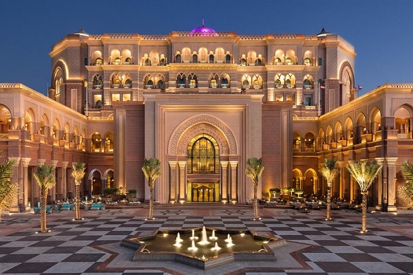 جاب آفر قطر؛ اشتغال در حوزه گردشگری و هتل‌ها