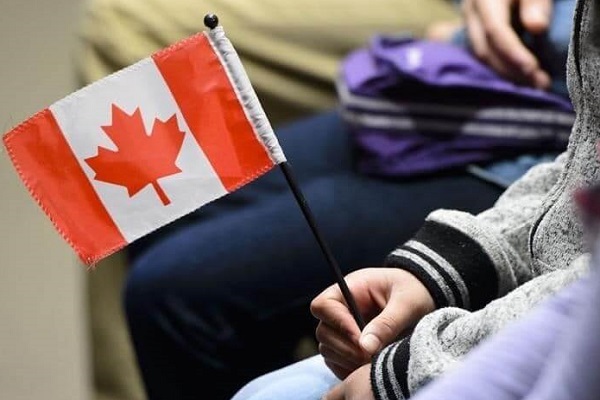 اعتراض مهاجران کانادایی برای اقامت