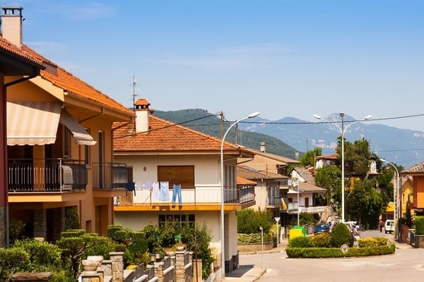 6Buying a house in Muscat Oman ; Good areas to buy Buying a house in Muscat Oman ; Good areas to buy