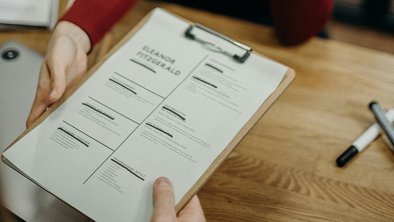 ویزای کار عمان ؛ مشخصات رزومه حرفهای ویزای کار عمان ؛ مشخصات رزومه حرفهای