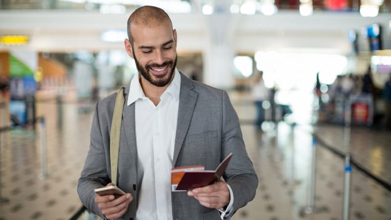 فرم درخواست کار در عمان؛ بررسی شغل‌های خدماتی و گردشگری