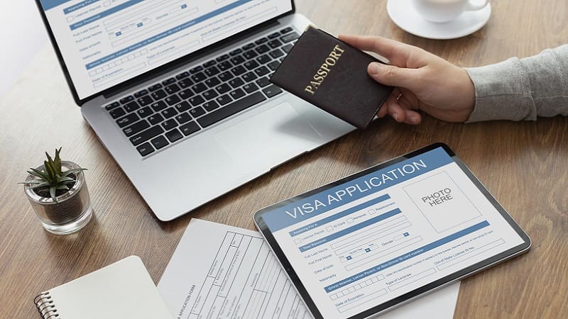 مهاجرت کاری به عمان؛ راهنمای دریافت ویزا با ارائه جاب آفر